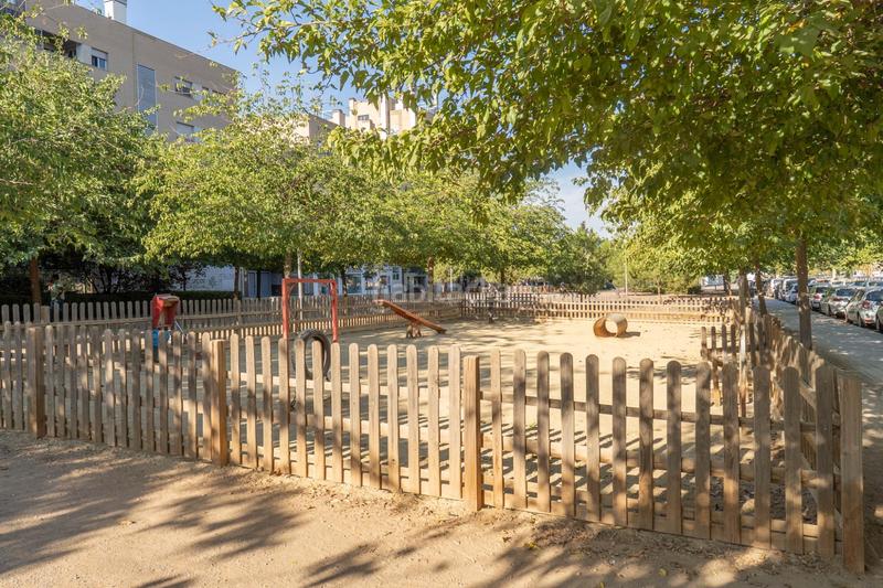 Foto c13f0c95-e833-4430-b327-8fe971a1cc23. Local comercial  en el pts en Campus de la Salud Granada