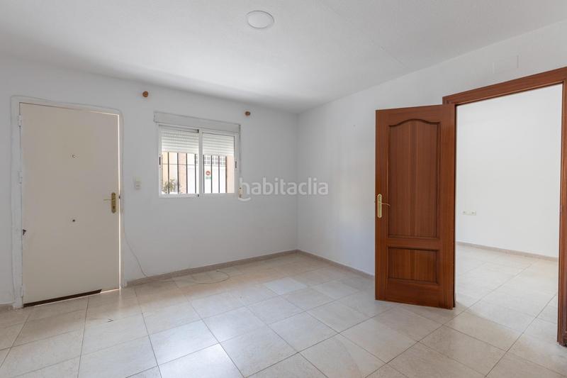 Foto bbf5d96e-05b8-4fc1-b133-2ede5824becc. Local comercial a Maracena