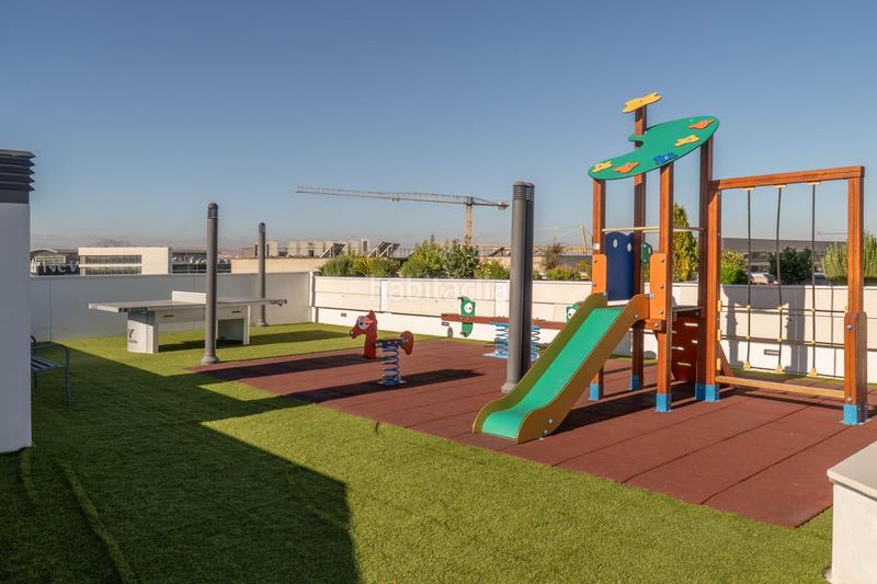 Foto 0f79dad0-f4e1-4550-b104-09c8605c49df. Flat with heating parking pool in Campus de la Salud Armilla