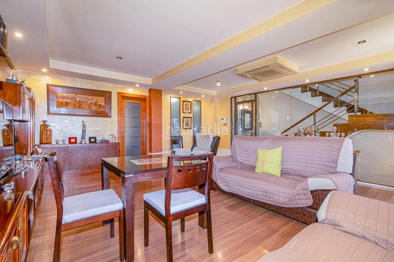 Foto 4f5c6f1e-1fd2-45e3-879c-38ff9eb60914. Casa adosada casoplon en el zaidin en Barrio de Zaidín Granada