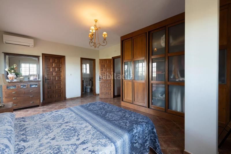 Foto 093c7903-0cc7-4277-9706-c474234a7aab. Chalet con riscaldamento parcheggio piscina in Cortes-Huertas Madrid