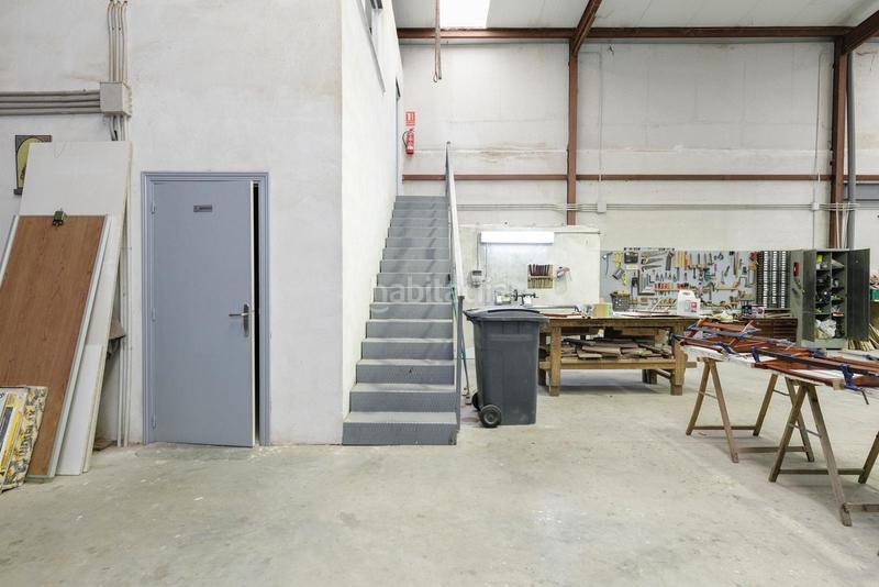 Foto 0de068b6-218f-4445-8d85-cecc53ad2d94. Fabrikhalle in Cijuela