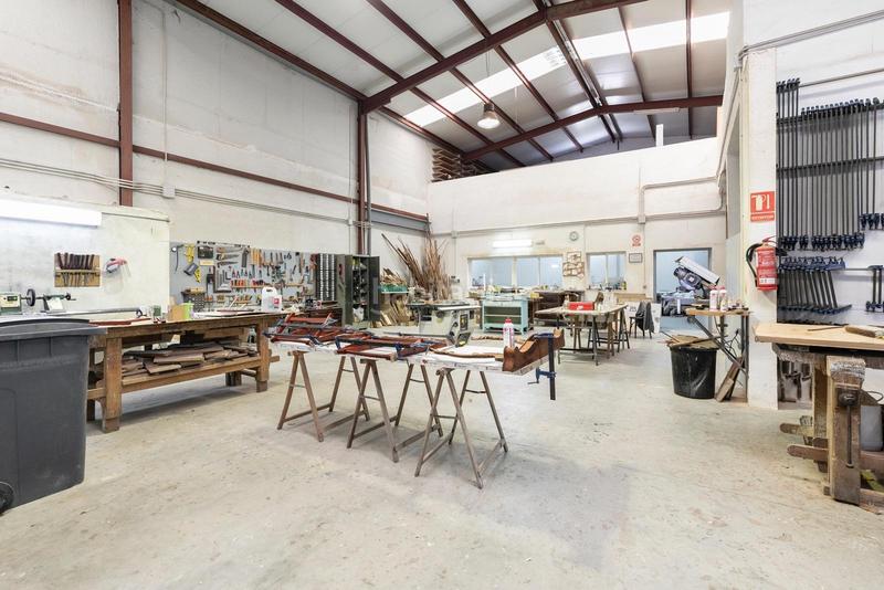 Foto 62825967-73c9-4717-858d-d910b3f459b2. Fabrikhalle in Cijuela