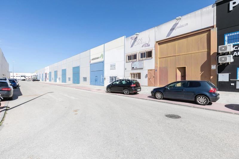 Foto 865f8fc8-cbc6-42dc-b265-655b9ccc157d. Fabrikhalle in Cijuela