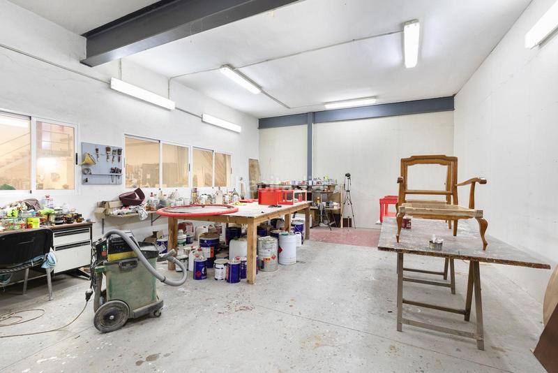 Foto b9f05b2d-3fa5-4b02-b92d-6c184267caf9. Fabrikhalle in Cijuela