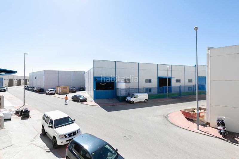 Foto c1212564-8957-4332-8a2e-6f5cb70dc5e8. Fabrikhalle in Cijuela