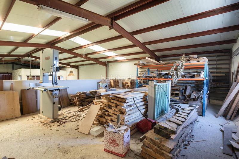 Foto d4c37407-409e-4065-bd58-50b69d46bef1. Fabrikhalle in Cijuela