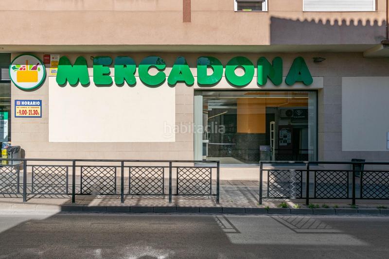 Foto f89bcb32-1065-48d2-b26d-b706dd68b926. Locale commerciale in Ogíjares