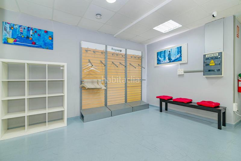 Foto 0a73a8b0-63ab-41bf-8ef3-ff4b992604b2. Locale commerciale in calle alhambra 2 in Santa Fe