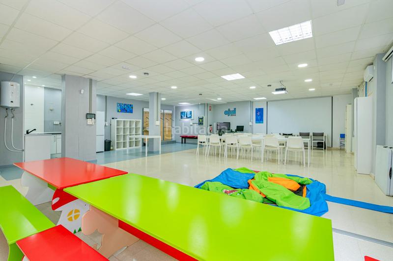 Foto 732336af-32b4-4d06-a23c-757b1c509cf2. Locale commerciale in calle alhambra 2 in Santa Fe