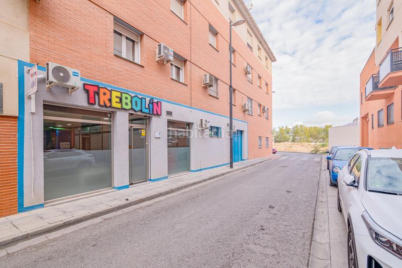 Foto 87dc68c5-a952-444f-8ff3-15190b41fd1a. Locale commerciale in calle alhambra 2 in Santa Fe