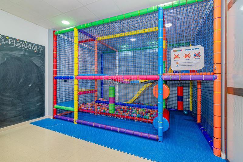 Foto a5dfbaec-e50a-4846-bd30-bbf2ec4b39f2. Locale commerciale in calle alhambra 2 in Santa Fe