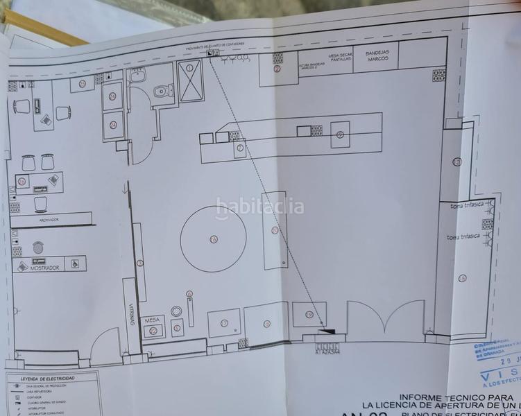 Foto aa02a370-2b6e-4cf9-bb18-b2d7ed856cf6. Locale commerciale in calle alhambra 2 in Santa Fe