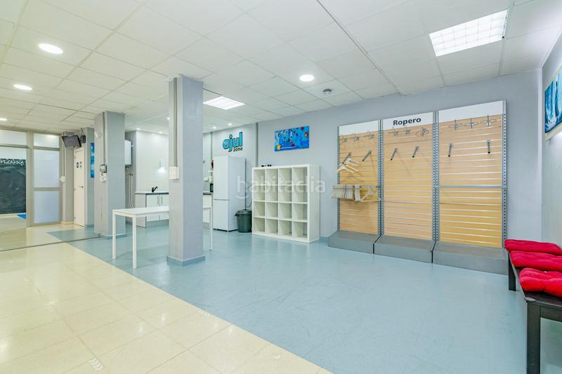 Foto dfdb87a8-ebee-424d-bb1a-bfadaa0b1e2c. Locale commerciale in calle alhambra 2 in Santa Fe