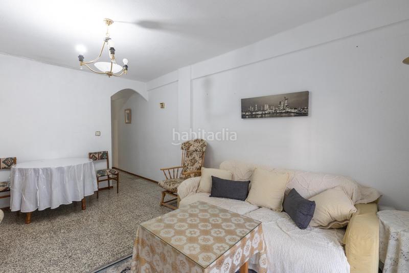 Foto 433866ac-0c8a-48a5-9877-44a9883c556f. Piso inversión o vivienda en el zaidin!! en Barrio de Zaidín Granada