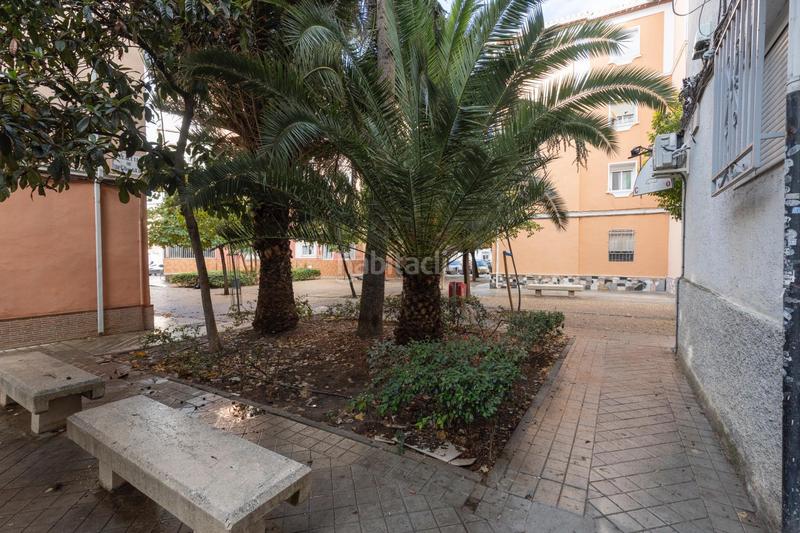 Foto a84a0dbd-4a9d-4fd7-96d7-9a4c9c29f358. Piso inversión o vivienda en el zaidin!! en Barrio de Zaidín Granada