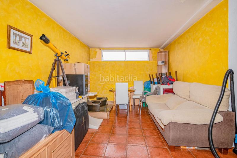 Foto 4a03f722-0956-4672-ac91-339315483350. Casa adossada amb aparcament a Güevéjar