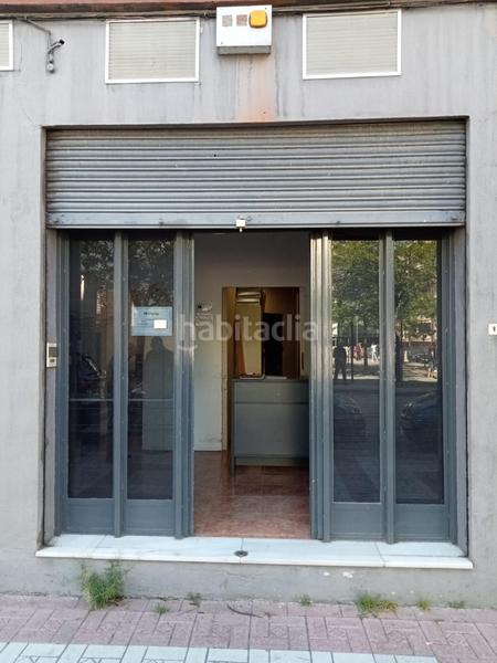 Foto 0dfe6421-26c5-4350-902e-4fcb5a6ab0cf. Alquiler local comercial se alquila local comercial en calle felix rodriguez de la fuente en Granada