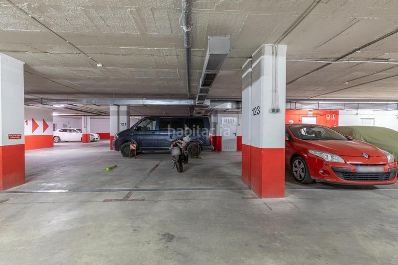 Foto 361b2686-5268-4ce6-8f95-f0c5d0199931. Autoparkplatz in pasaje de la ciencia 1 in San Antón Armilla