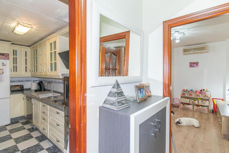 Foto aabe69e3-2178-48ff-94e3-207bc5b60539. Flat in Avda. De los Ogíjares Armilla