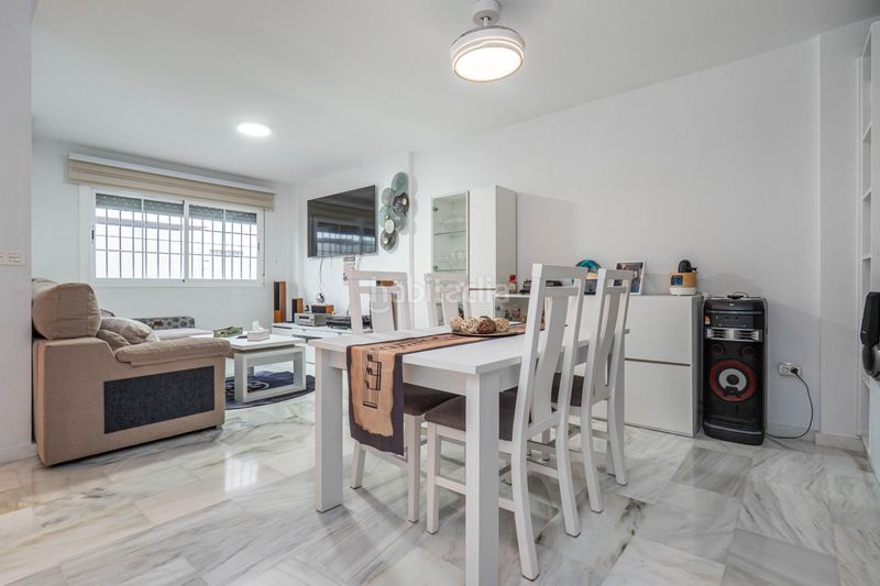 Foto 3af9a486-ca84-4170-b756-a307849710c3. Casa amb aparcament a Gójar