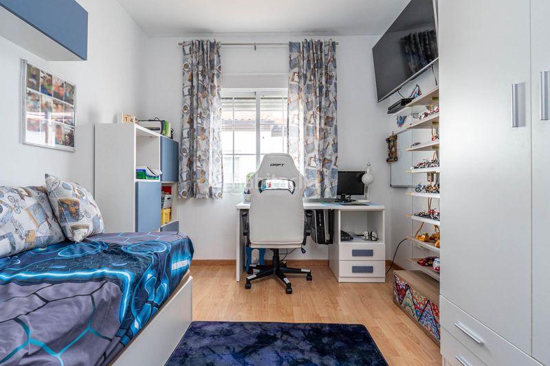 Foto 4d36bfaa-4520-4f84-b7b9-fc51a4e33da4. Casa amb aparcament a Gójar