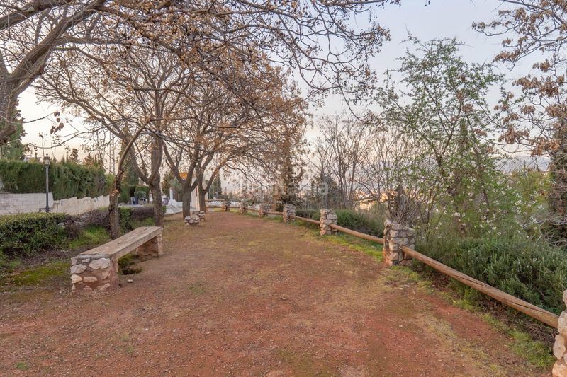 Foto 7cd3bd9d-c5f7-436f-b863-29890026876a. Casa amb aparcament a Gójar