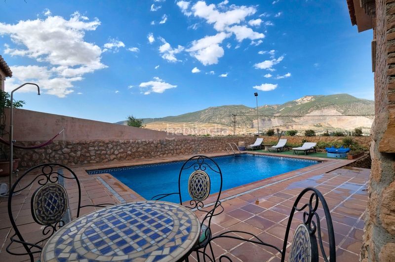 Foto e0220a5e-c8ac-4451-b6a6-5bff16d7b445. Masia amb aparcament piscina a Padul