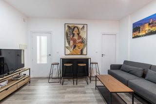 Pis  De calvache. Piso con licencia turística en pleno centro de granada