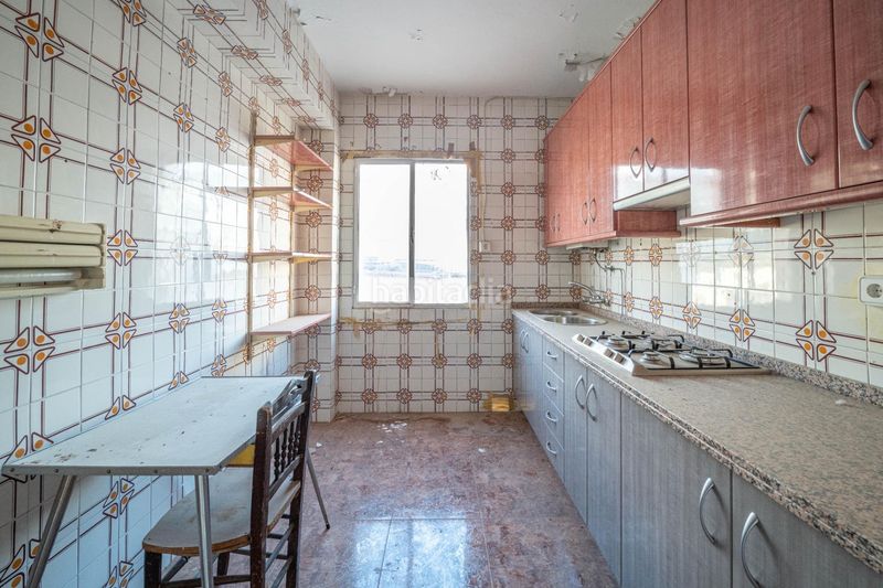 Foto 059c9723-ad19-46c0-adc4-a02a788d6006. Edificio in calle calle lora tamayo 11-13 in Órgiva