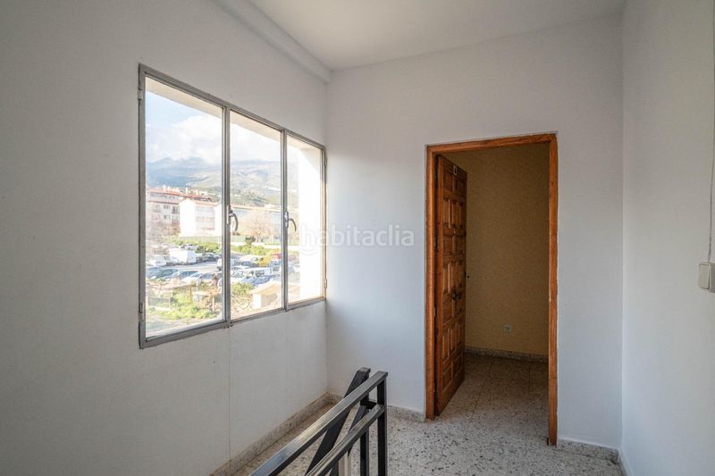 Foto 28f4f1e4-c778-4511-8585-264b4bfd41cd. Edificio in calle calle lora tamayo 11-13 in Órgiva