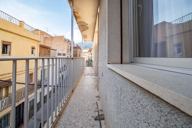 Foto 2f4982de-b434-4a12-918f-f29a51714ace. Edificio in calle calle lora tamayo 11-13 in Órgiva