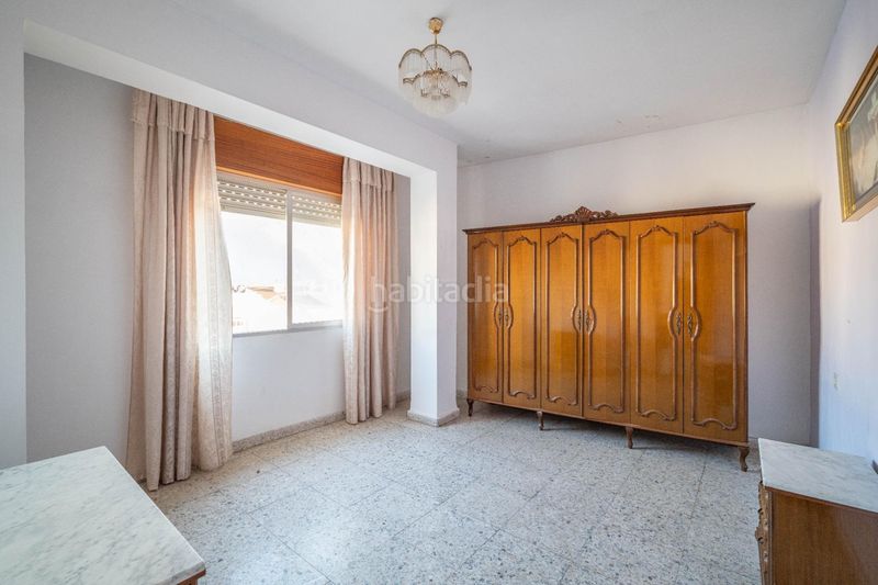 Foto 6fdd6385-ec7a-46e2-9cac-1aaa1ac3c6ea. Edificio in calle calle lora tamayo 11-13 in Órgiva