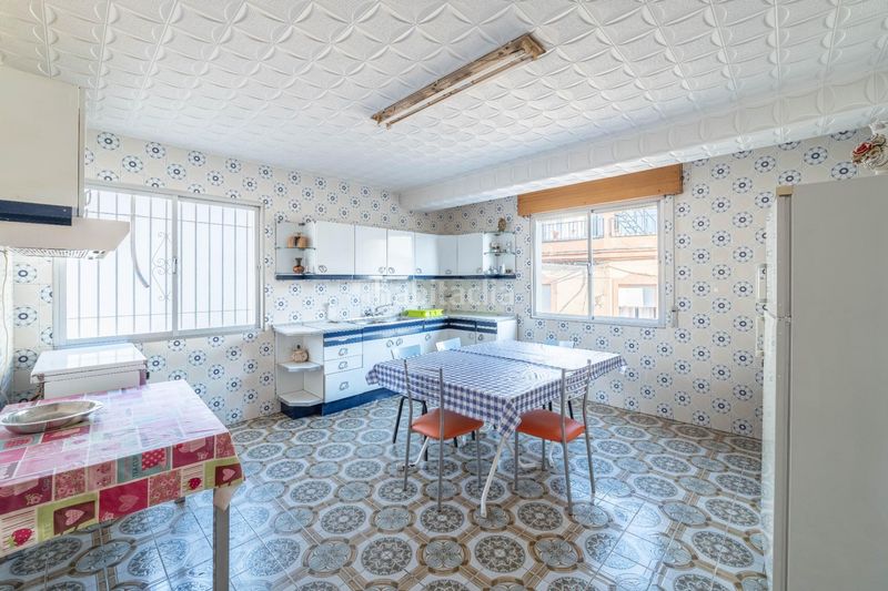 Foto 89d1e371-178b-4b3e-8500-c922472e0544. Edificio in calle calle lora tamayo 11-13 in Órgiva