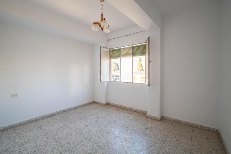 Foto 9e7763e4-64ee-4f75-a1a2-ecdefc9e4183. Edificio in calle calle lora tamayo 11-13 in Órgiva