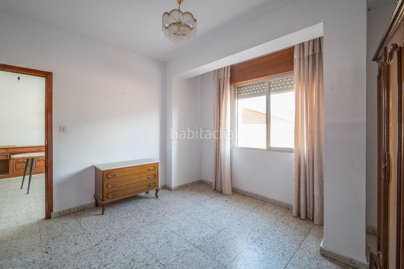 Foto c6a4c223-fda9-41d7-a039-b25f5cc346ec. Edificio in calle calle lora tamayo 11-13 in Órgiva