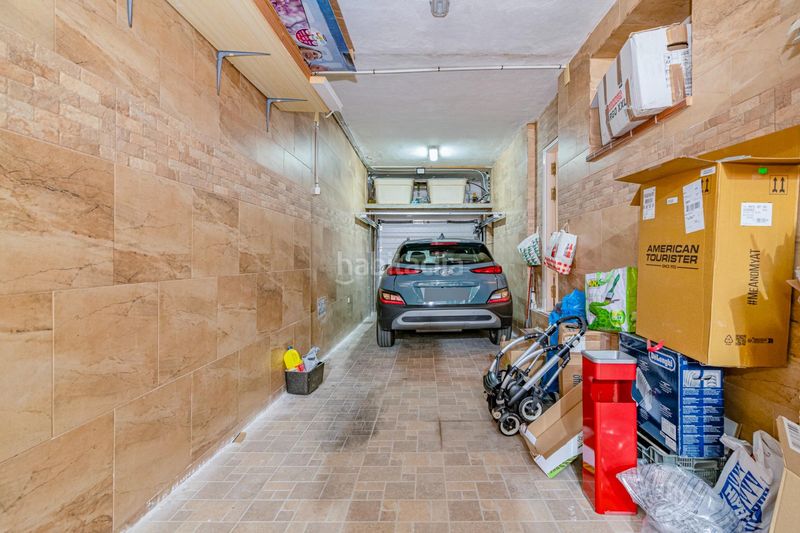 Foto ab8bb947-76bd-42ce-bd6f-abe7d0af52b4. Casa aparellada amb aparcament piscina a Jun