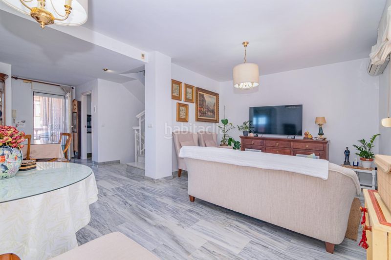 Foto b74828d9-f86a-46ea-be34-7729a382711e. Casa aparellada amb aparcament piscina a Jun