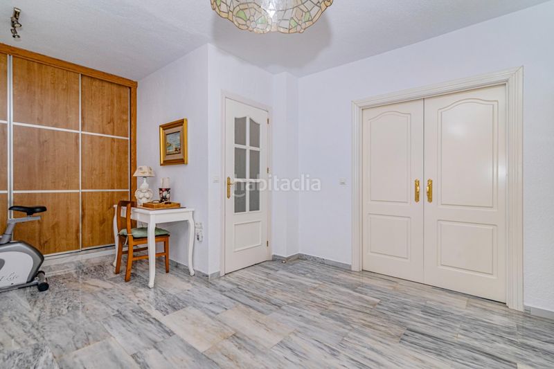 Foto ea01449f-07a6-4217-8d65-8677710d5e7e. Casa aparellada amb aparcament piscina a Jun