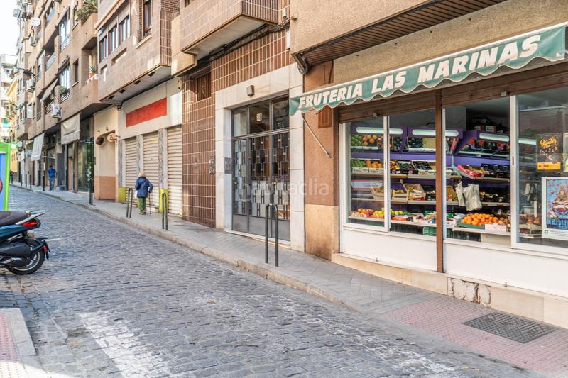 Foto e1786208-bcf2-4431-8549-f02d8fadf114. Piso quieres vivir en el centro con todas las comodidades? en Granada