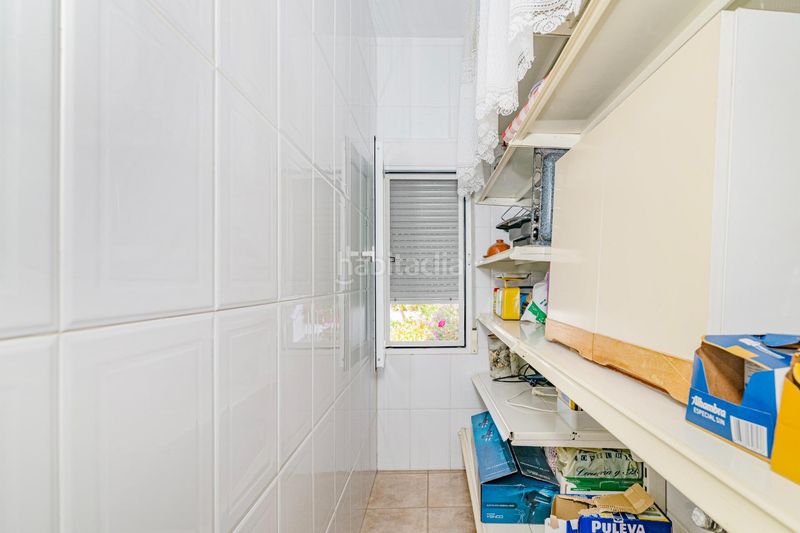Foto 7a8a8189-b3f3-4467-b10e-a16b04d4c7c3. Casa adossada amb aparcament a Atarfe