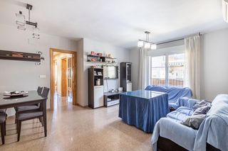 Pis a Residencial Triana - Barrio Alto