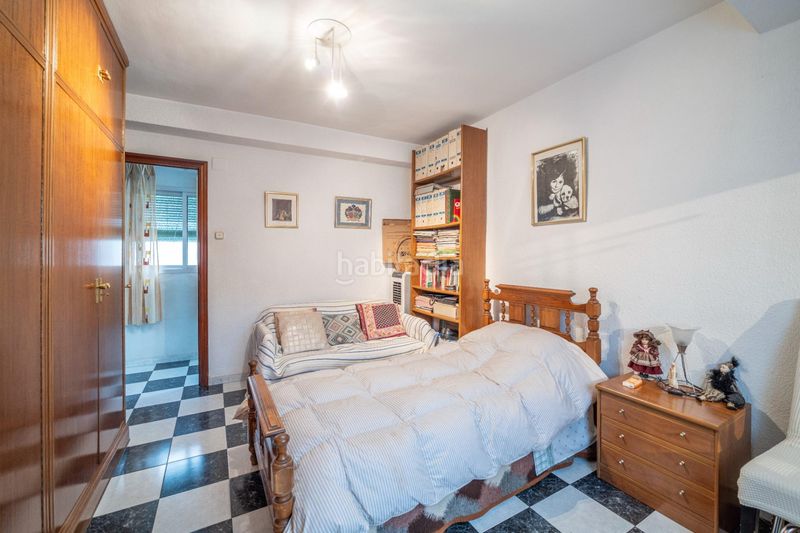 Foto bdf8be5c-6107-43ef-a0a4-c5a5a96ae8fa. Pis a Barrio de Zaidín Granada