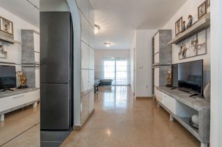 Flat  Calle real. Excelente piso en castell de ferro