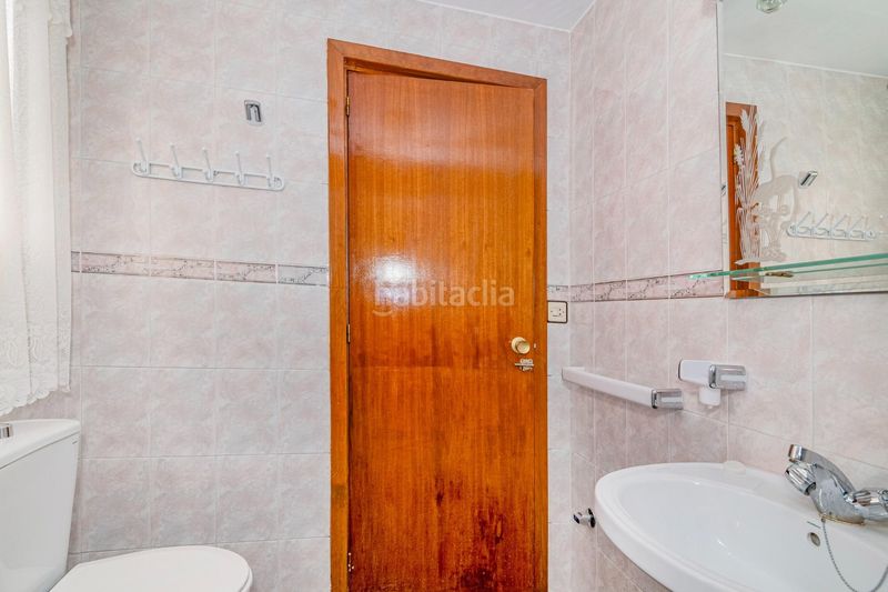 Foto 75eddcae-88bc-4857-a6fe-7d0be57c1218. Casa a Colomera
