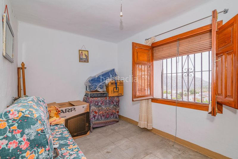 Foto 8df48be9-291d-40cc-bd06-e0a503a8f647. Casa a Colomera