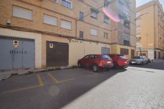 Local Comercial a Calle Ingeniero Santa Cruz