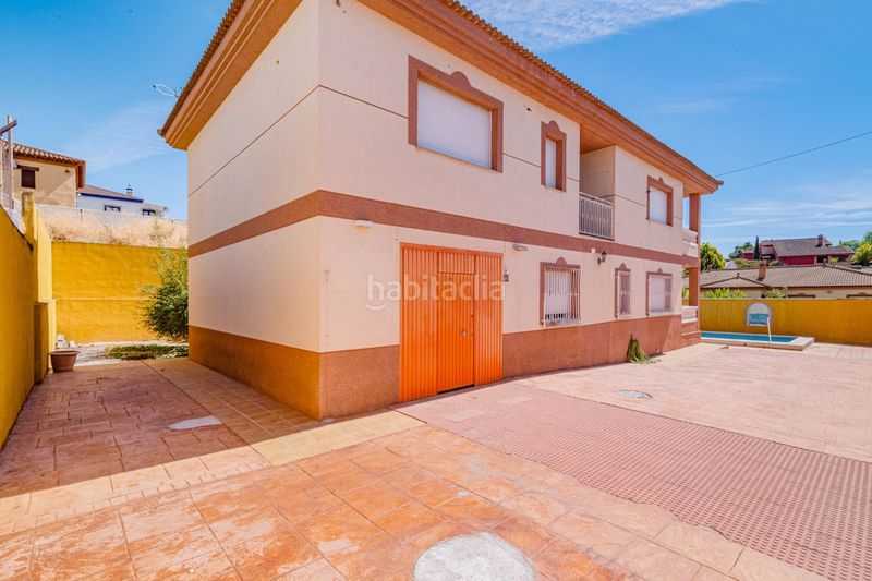 Foto 7bae03c2-5480-44d1-bd50-7a31a0cbd4de. Xalet amb piscina a Láchar