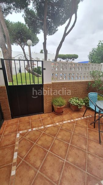 Foto adade00b-6a10-4013-a982-62c866bc5833. Lloguer casa amb aparcament piscina a Urbasur Islantilla