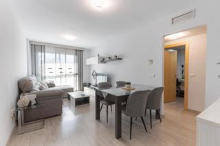 Appartement  Calle circunvalación. Piso de 2 dormitorios con garaje y trastero en la mejor zona de